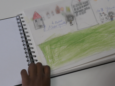 Atelier 1 : Rodney explique son dessin.